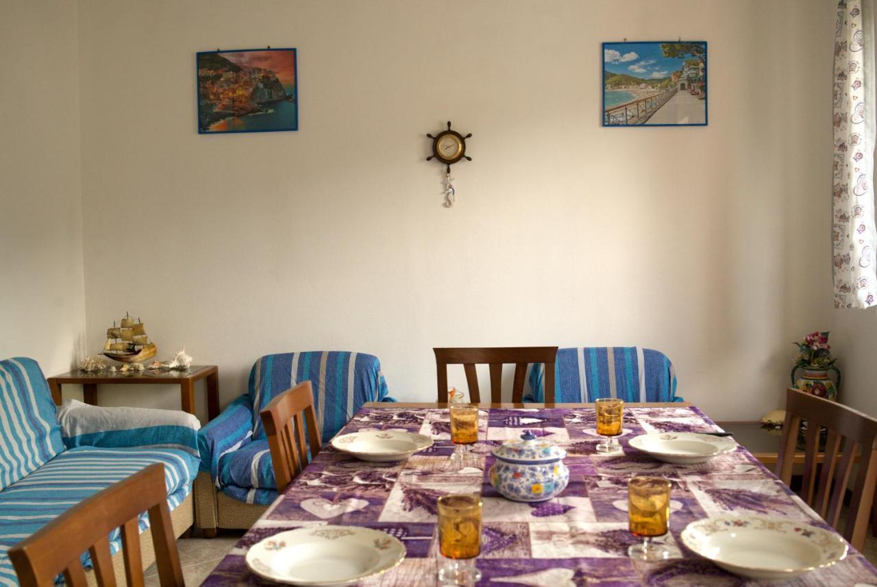Noemi Apartment 5 Lands Paradise Levanto Bagian luar foto