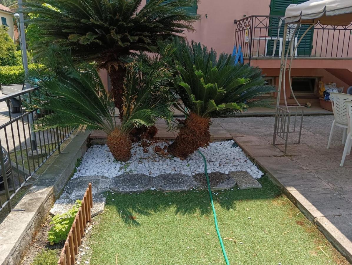 Noemi Apartment 5 Lands Paradise Levanto Bagian luar foto